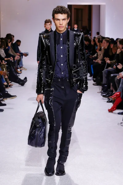 Look 53